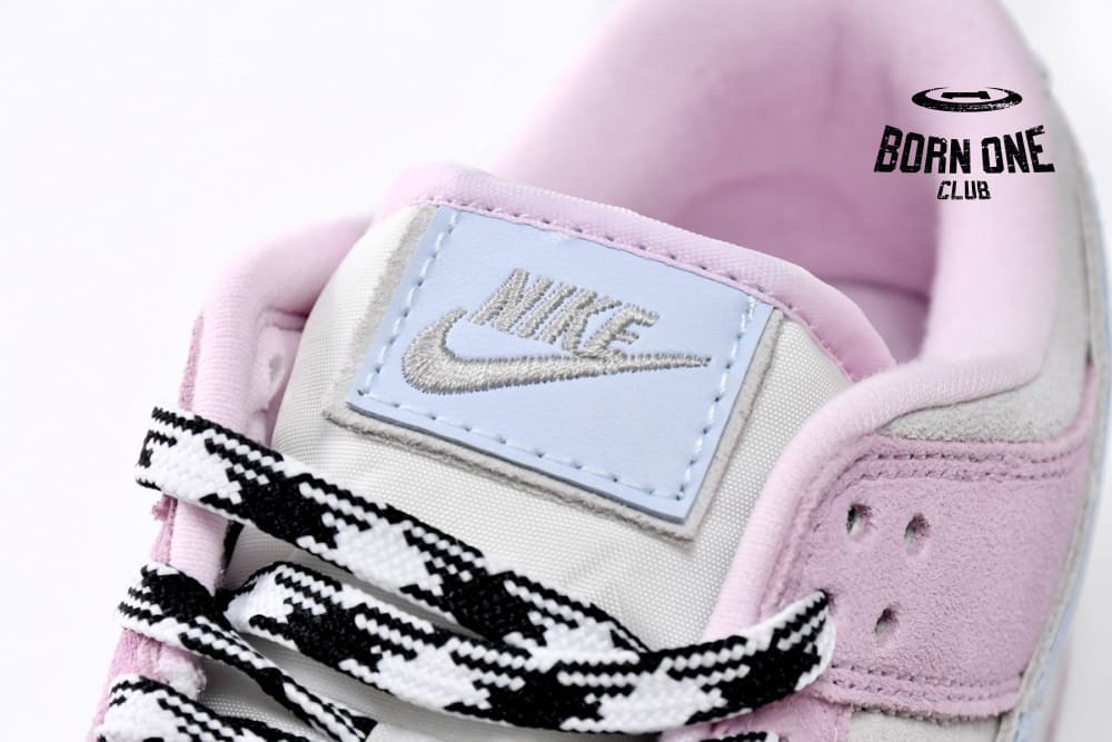 Nike Dunk Low Pink Suede D07412-901