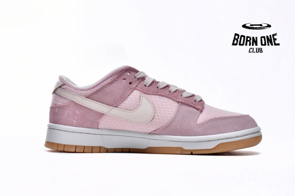 Nike Dunk Low Teddy Bear (W) DZ5318-640
