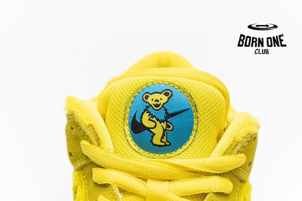 Nike Dunk SB Low Grateful Dead Bears Opti Yellow CJ5378-700