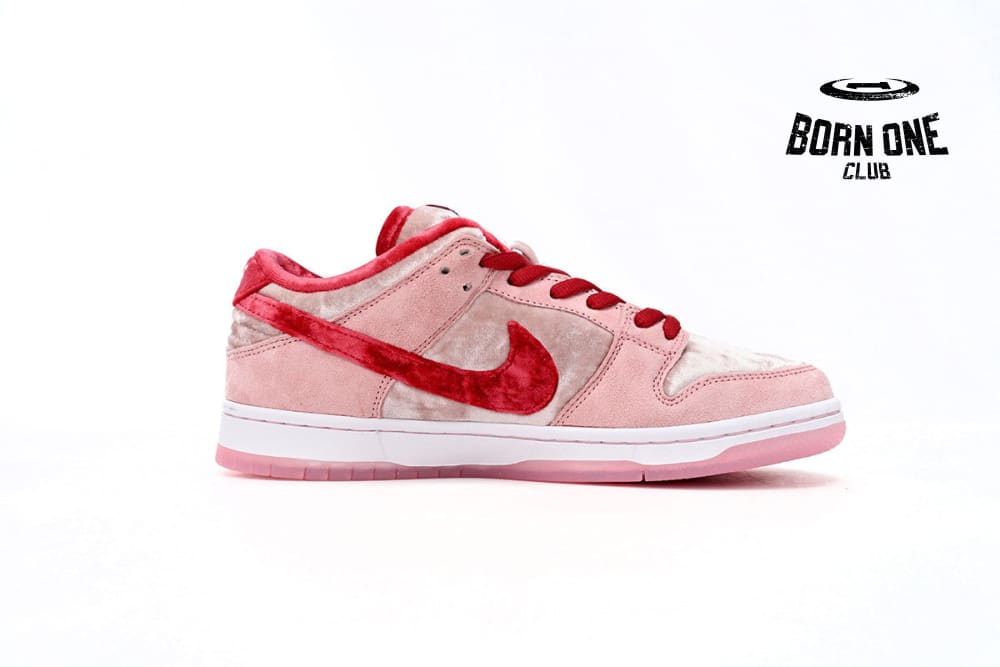 Nike Dunk SB Low StrangeLove Skateboards (Special Box) CT2552-800
