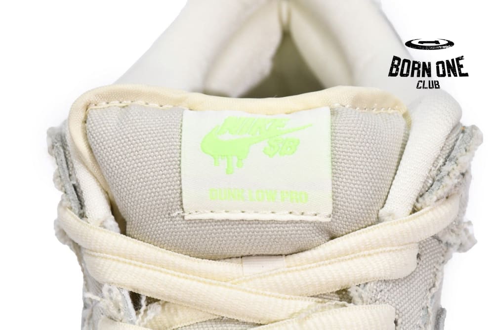 Nike SB Dunk Low Mummy DM0774-111