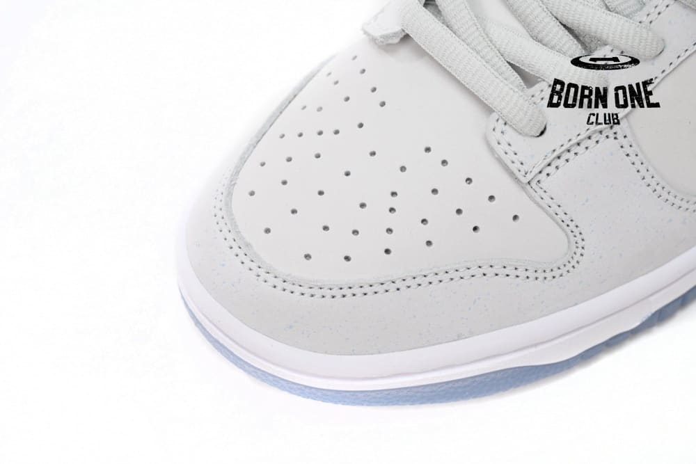 Nike SB Dunk Low White Lobster (Friends and Family) FD8776-100