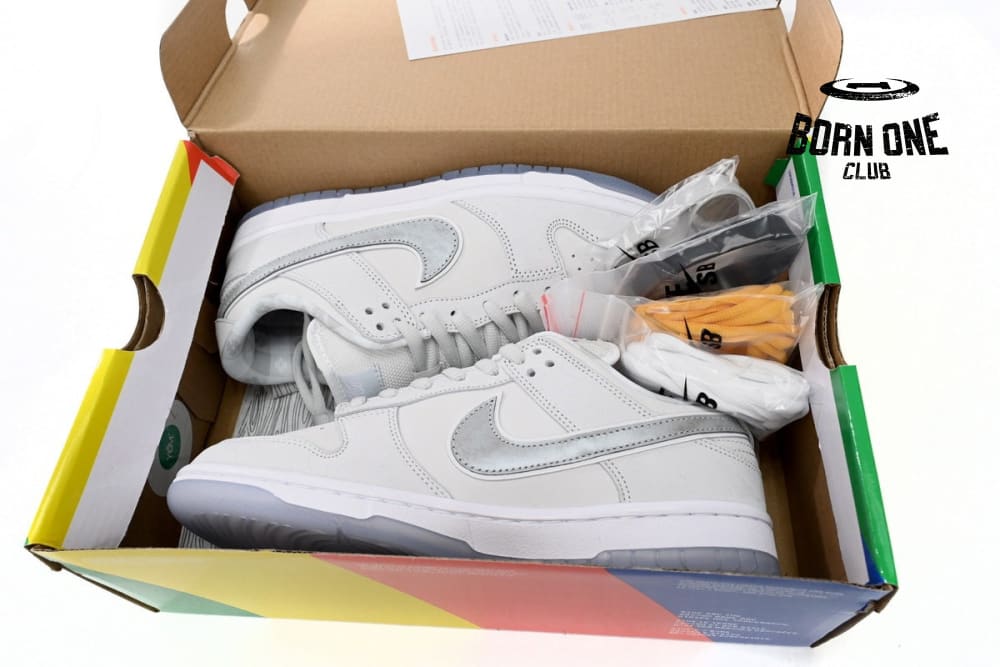 Nike SB Dunk Low White Lobster (Friends and Family) FD8776-100