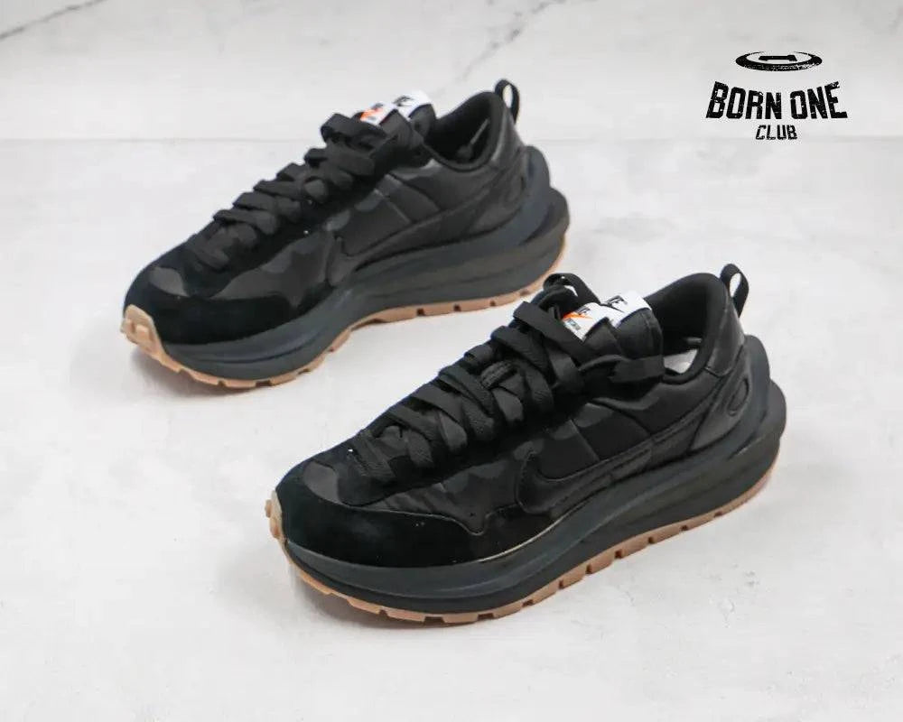 Nike Vaporwaffle Sacai Black Gum Nike Vaporwaffle Sacai Black Gum