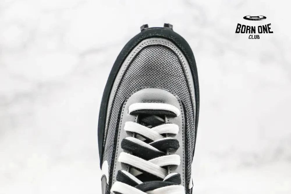 Nike Waffle Sacai Black Nike Waffle Sacai Black