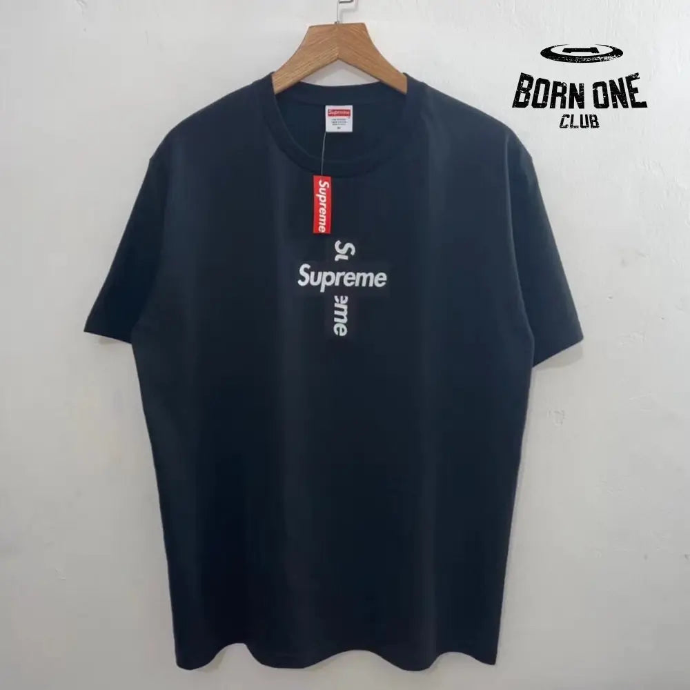SUPREME CROSS BOGO Camiseta