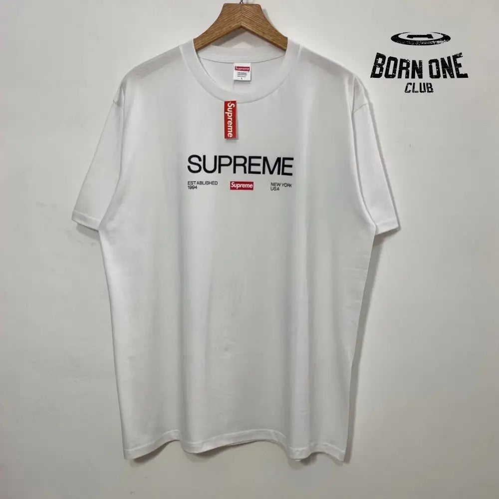 SUPREME EST. Camiseta