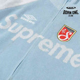Conjunto Supreme x Umbro Zíper Light Blue