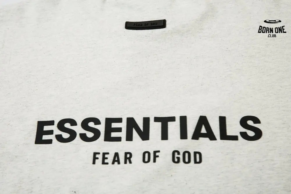 Camiseta Essentials