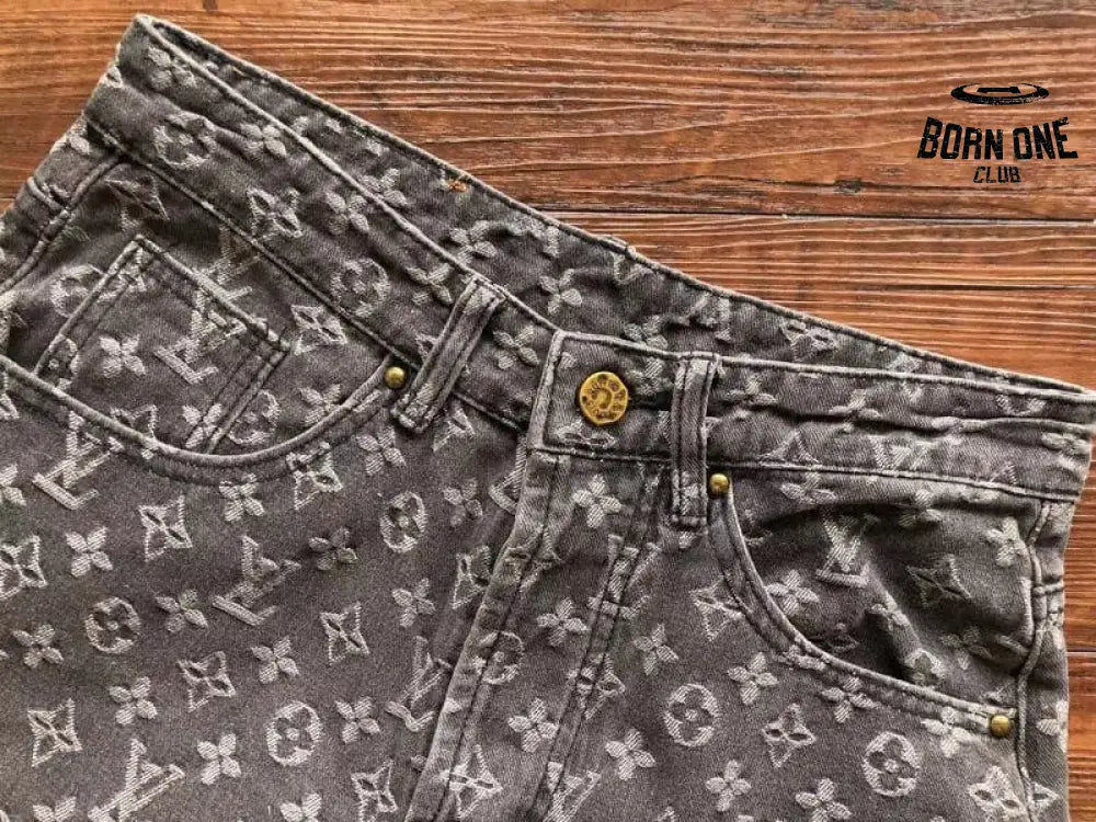 Calça Louis Vuitton Distressed Baggy Monogram Jeans