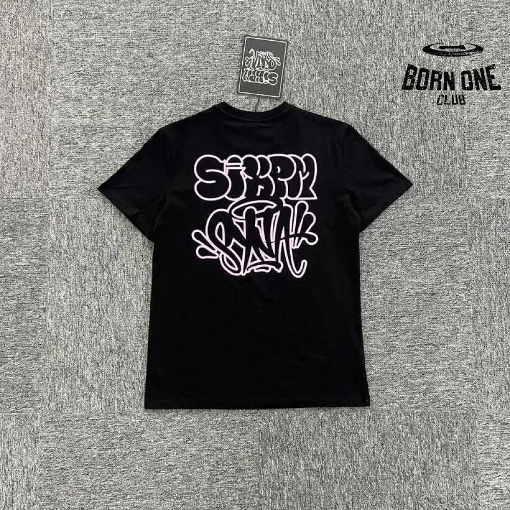 Camiseta Syna World x 6PM Rush Greatness Preta
