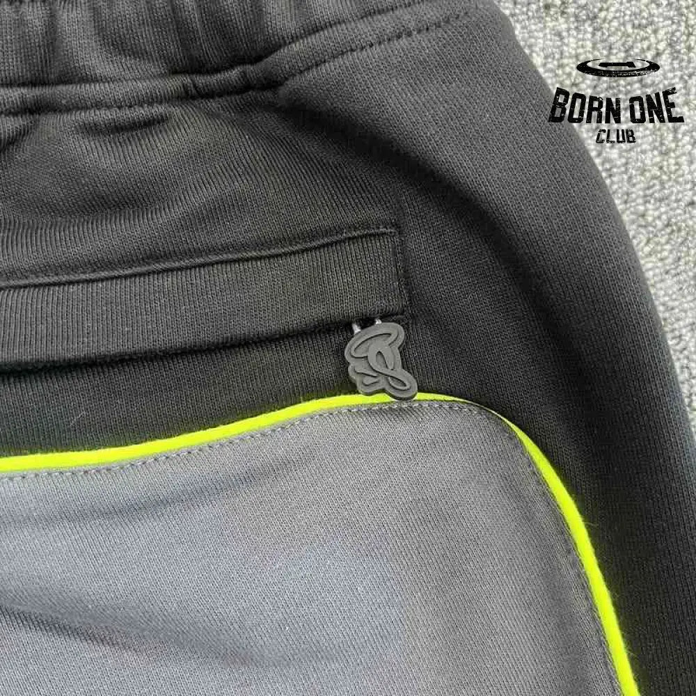 Conjunto Synaworld Pipe Hoodie & Shorts Cinza