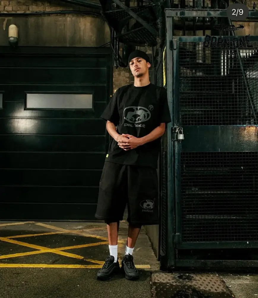Camiseta  Protect Ldn Black