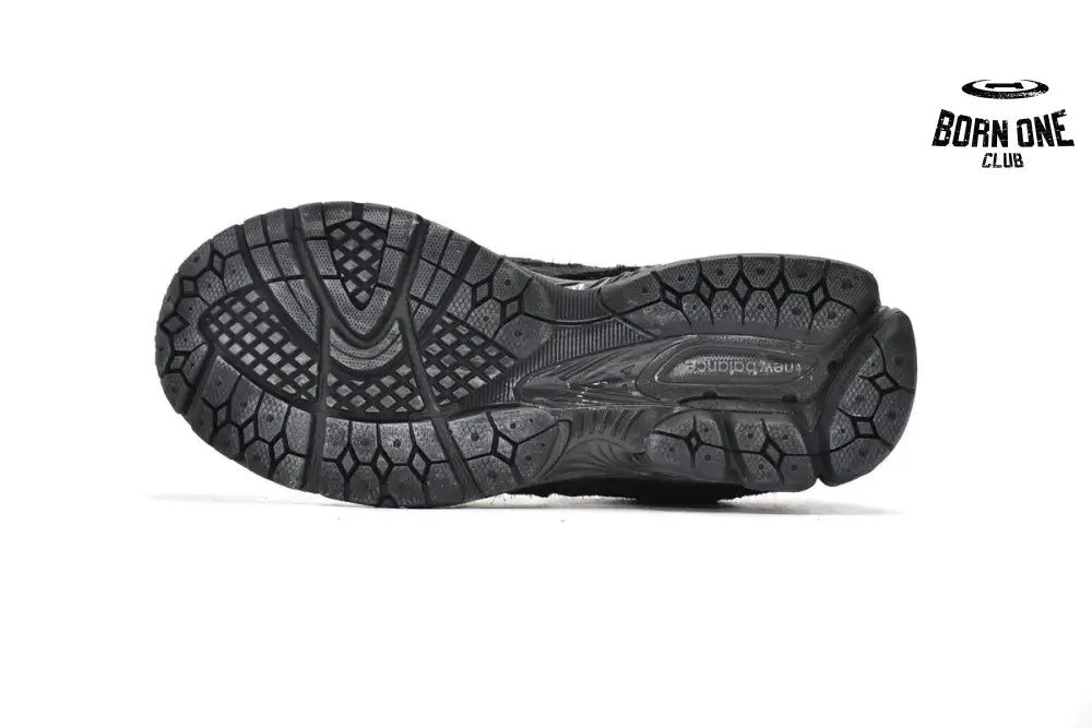 New Balance 2002R Protection Pack Phantom M2002RDB