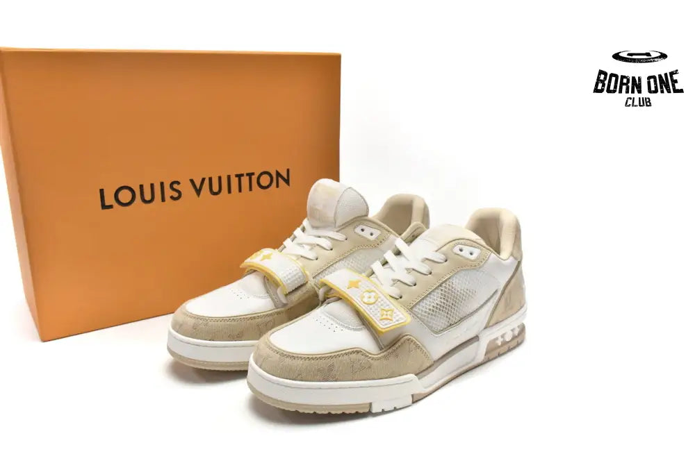 Louis Vuitton Trainer Beige Cloth Cover GO0220