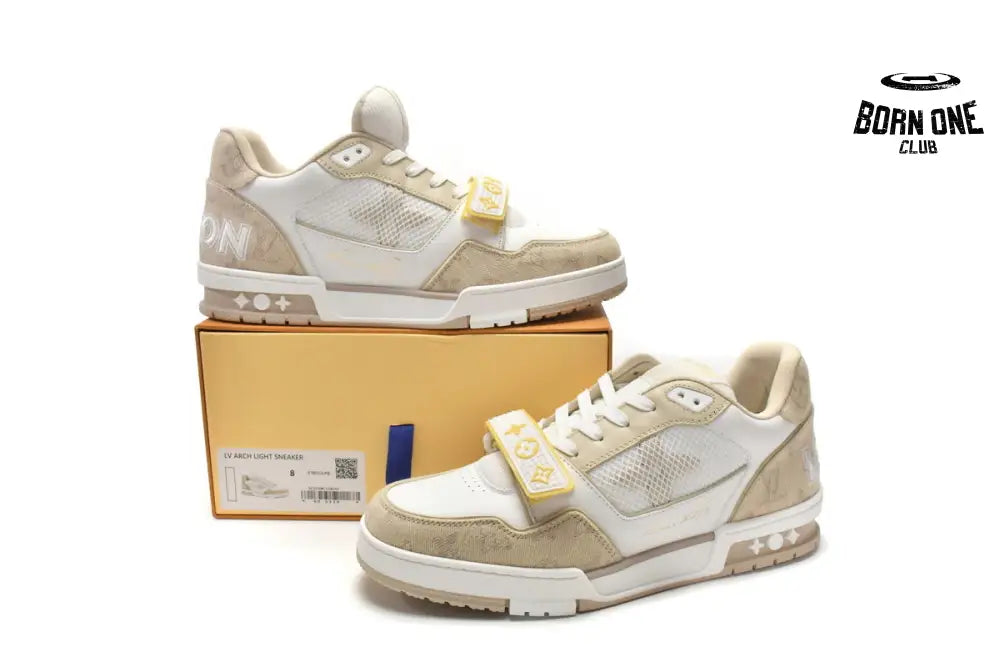 Louis Vuitton Trainer Beige Cloth Cover GO0220