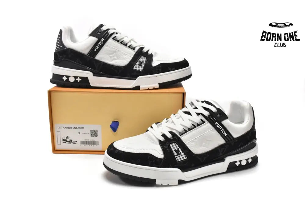 Louis Vuitton Trainer Black and White Cloth Cover VL1202