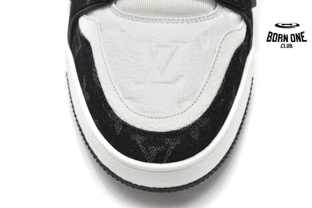 Louis Vuitton Trainer Black and White Cloth Cover VL1202