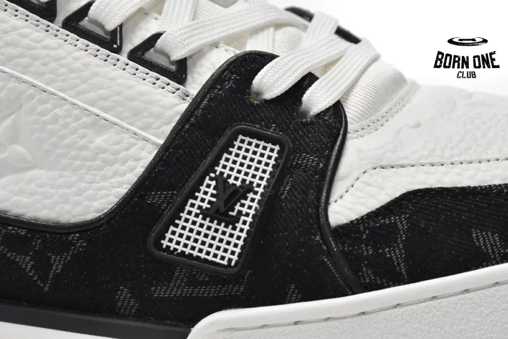 Louis Vuitton Trainer Black and White Cloth Cover VL1202