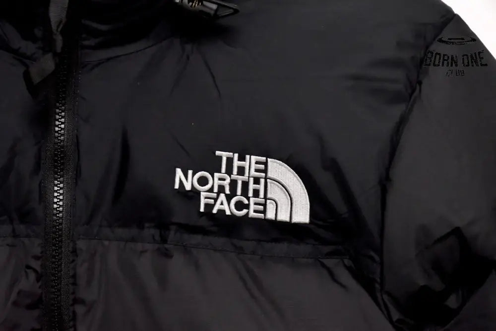 The North Face Black 1996 Nuptse Jaqueta