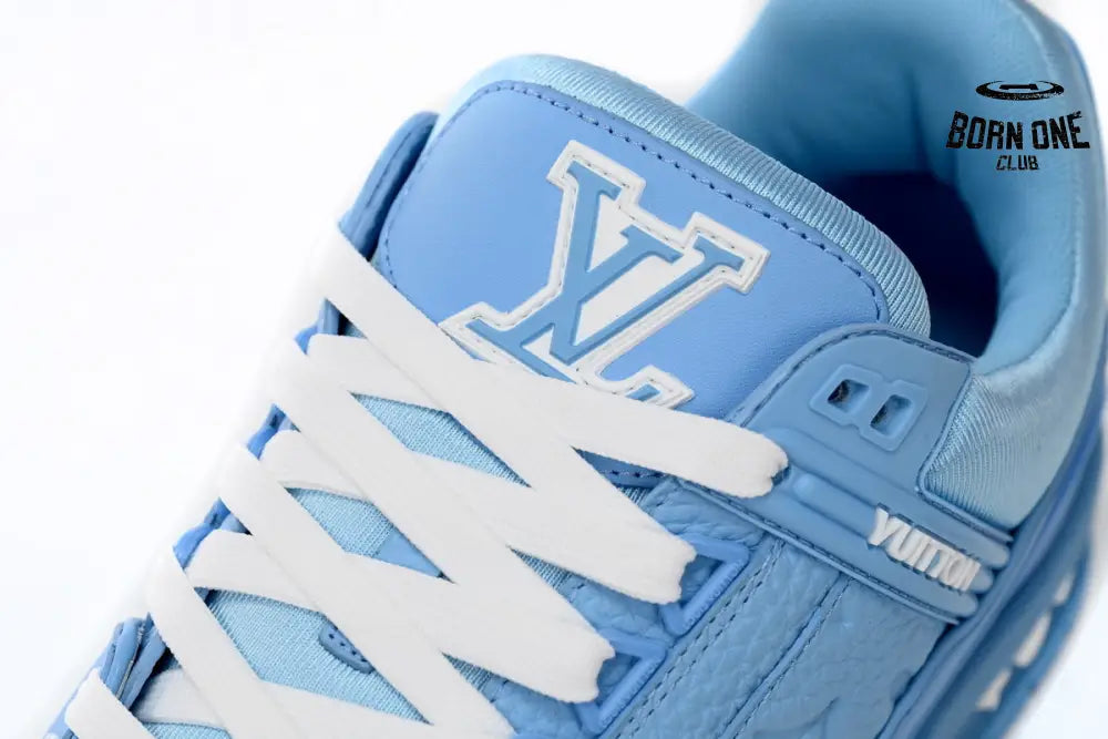 Louis Vuitton Trainer Blue Embossed Monogram 1AARFI