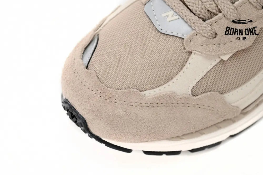 New Balance 2002R Protection Pack Driftwood M2002RDL