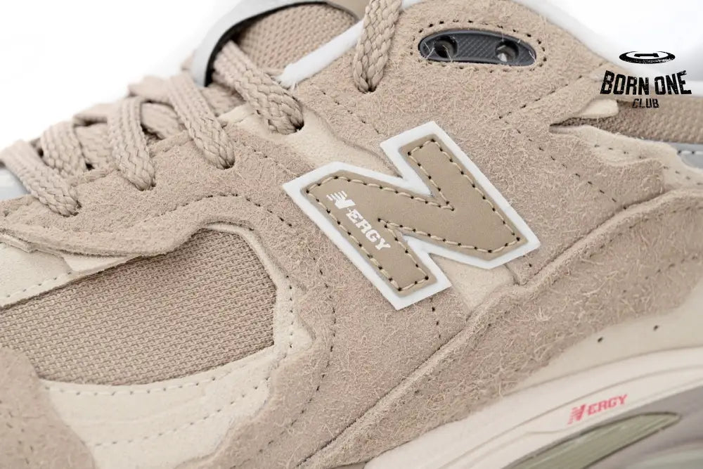 New Balance 2002R Protection Pack Driftwood M2002RDL