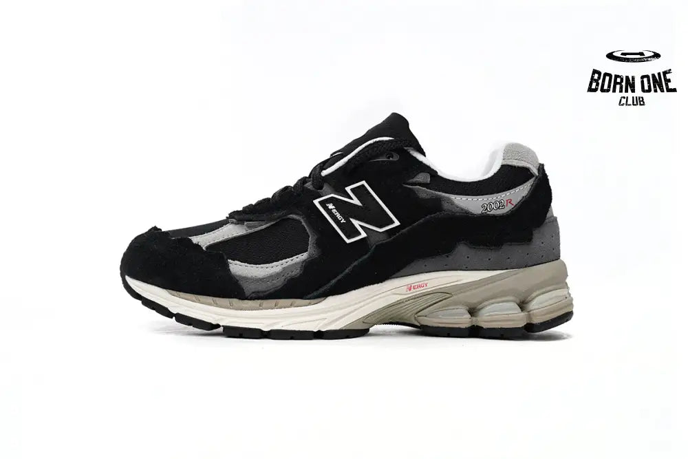 New Balance 2002R Protection Pack Black Grey M2002RDJ