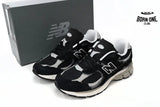 New Balance 2002R Protection Pack Black Grey M2002RDJ