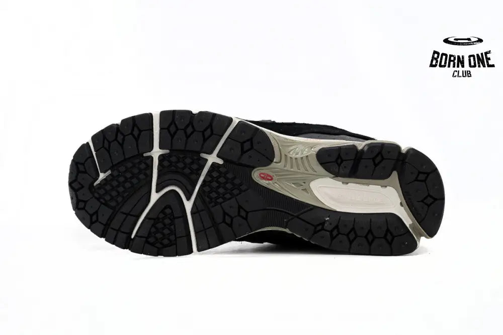 New Balance 2002R Protection Pack Black Grey M2002RDJ