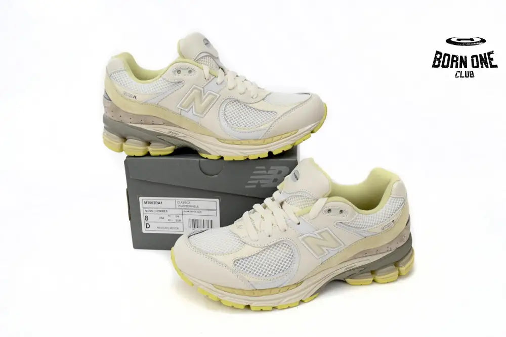 New Balance 2002R AURALEE White M2002RA1