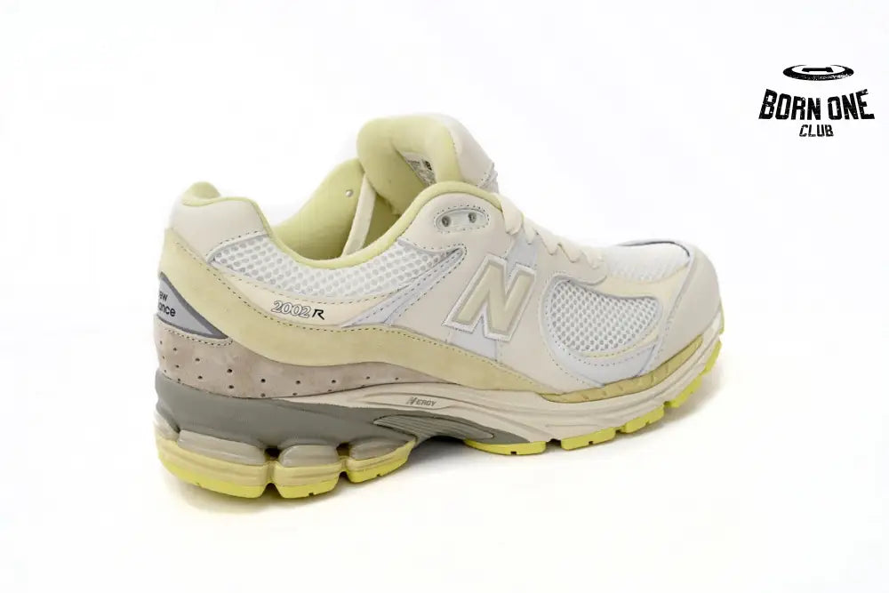 New Balance 2002R AURALEE White M2002RA1