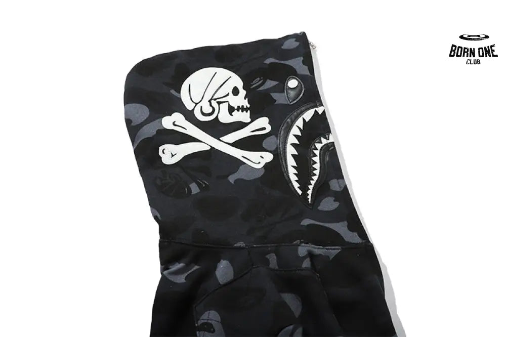 Bape x Neighborhood Split Camo Shark Full Zip Moletom