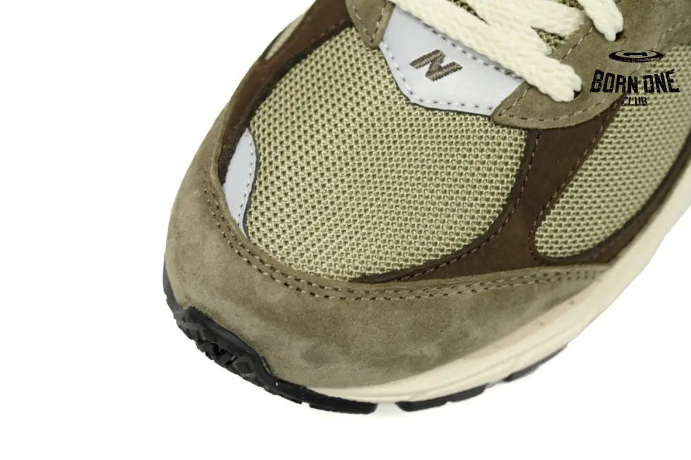 New Balance 2002R Olive Brown M2002RHN