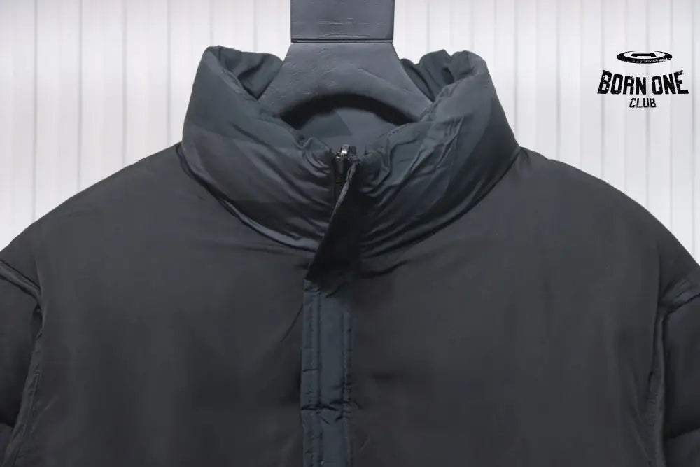 The North Face x KAWS Retro 1996 Nuptse Jaqueta Black