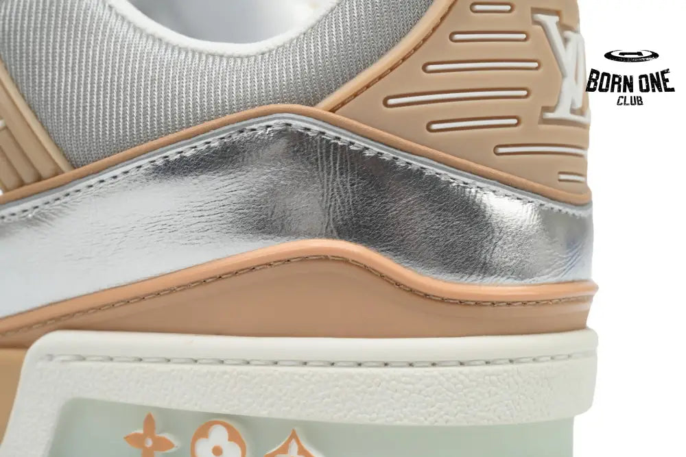 Louis Vuitton Trainer Metallic Beige 1A996D
