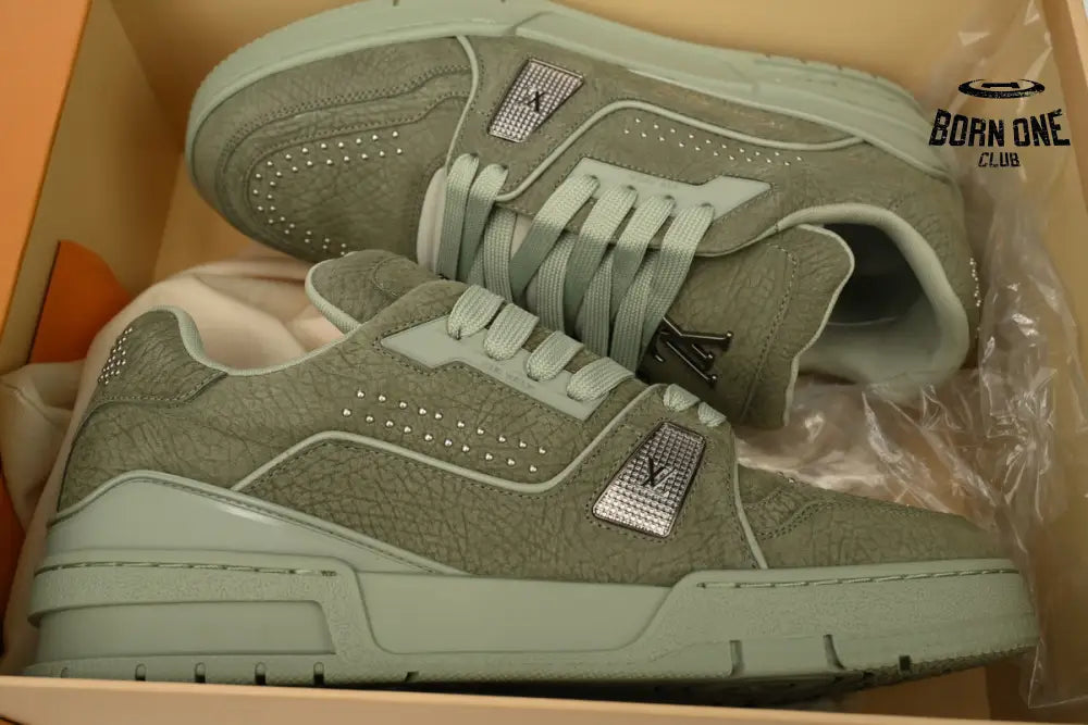 Louis Vuitton Trainer Green Rivets