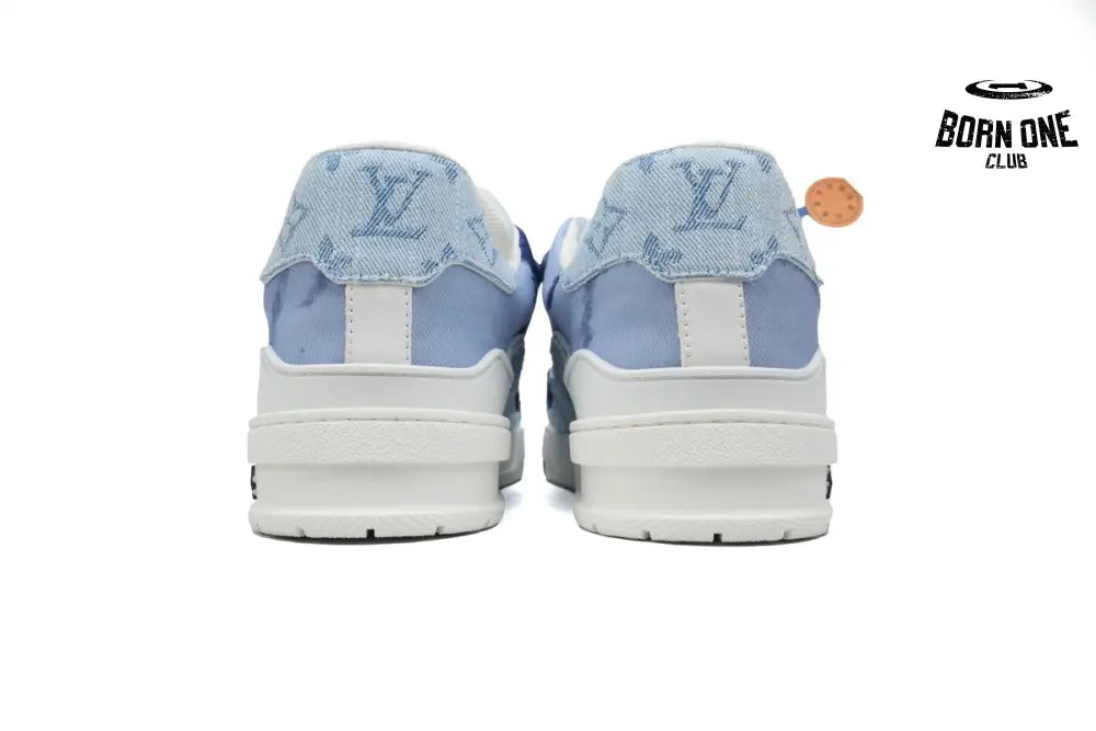 Louis Vuitton Trainer Sneaker Gradient Blue 1ACVNF