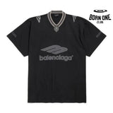 Camiseta Balenciaga Football V-neck Oversized Preta