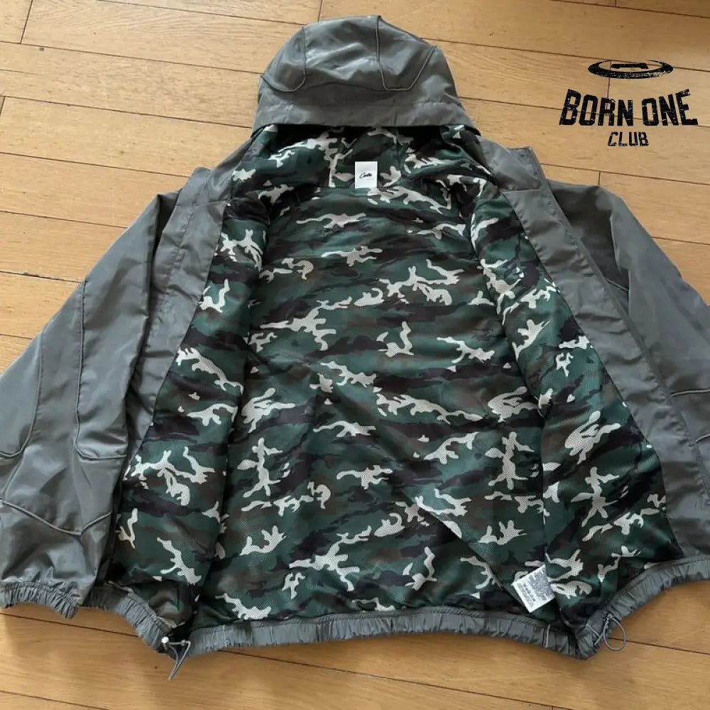 Jaqueta Nike x Corteiz