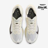 Nike ZoomX VaporFly 4 Bege
