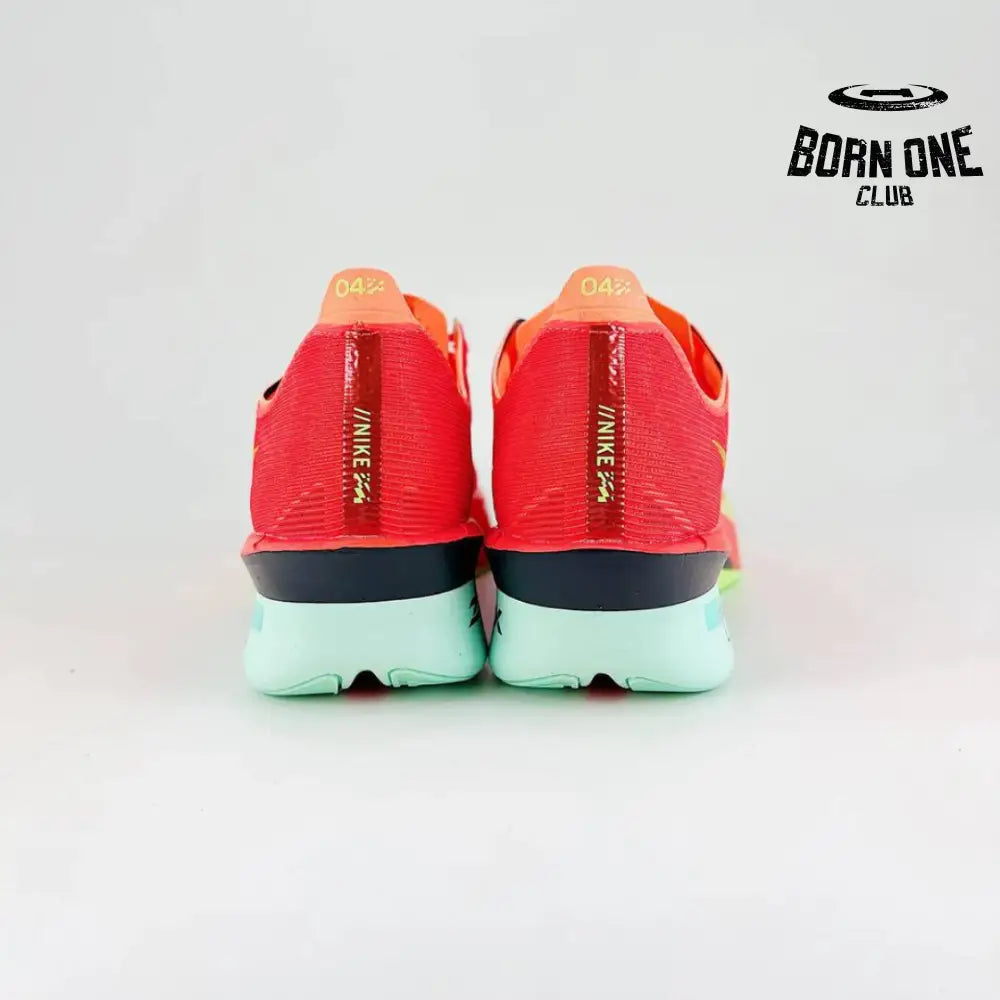 Nike ZoomX VaporFly 4 Vermelho