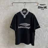 Camiseta Balenciaga Football V-neck Oversized Preta