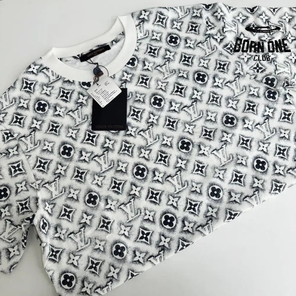 Camiseta Louis Vuitton Monogram White Deep Black