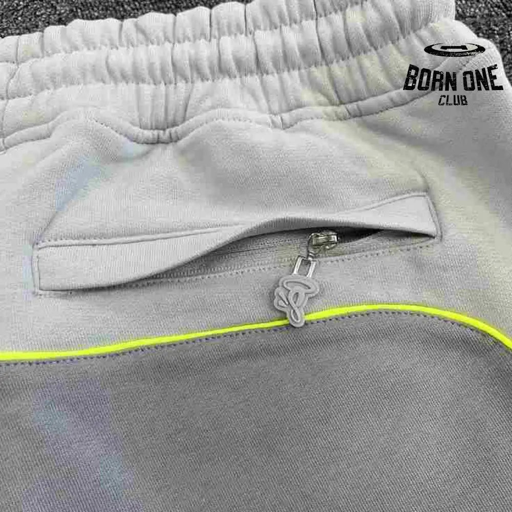 Conjunto Synaworld Pipe Hoodie & Shorts