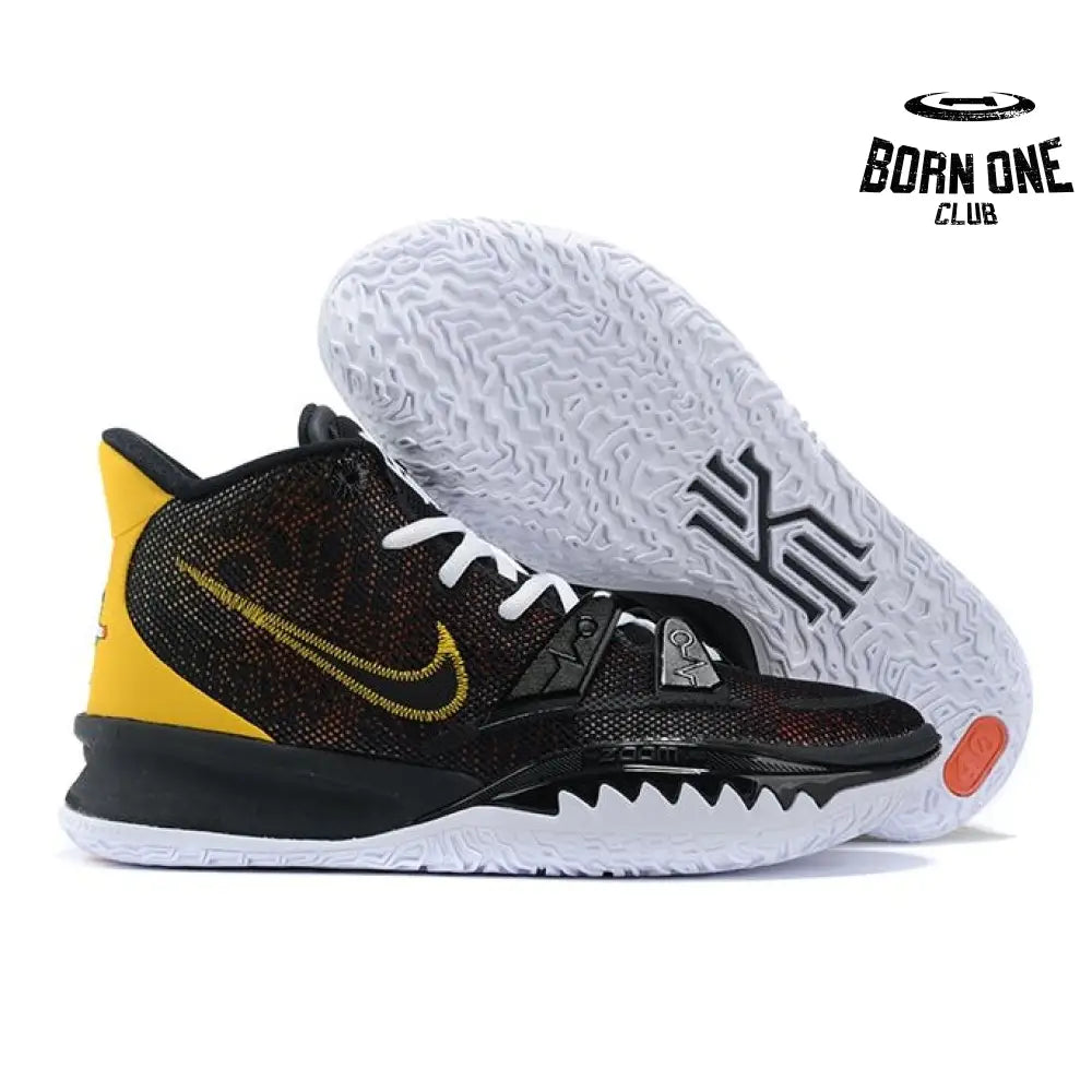NIKE KYRIE 7 x ROSWELL RAYGUNS