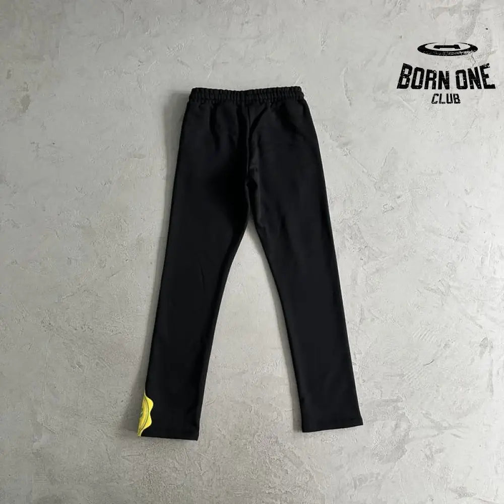 Conjunto Syna World College Logo Preto/Amarelo