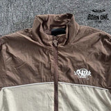 Conjunto Synaworld 'Syna Logo' Shell Marrom/Bege