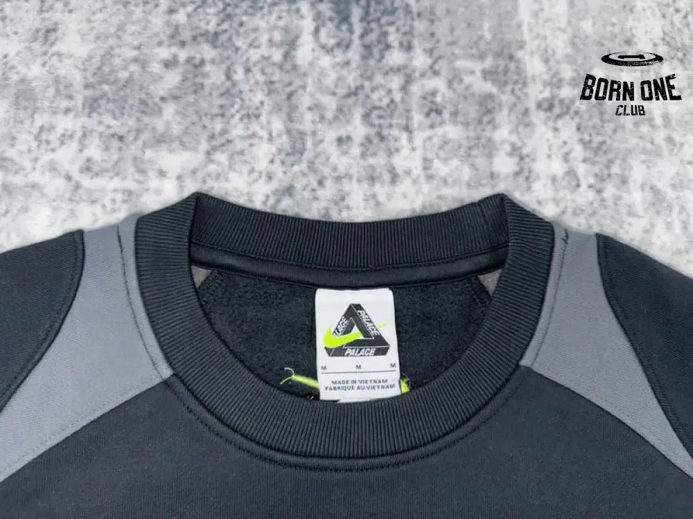 Moletom Palace x Nike Crewneck Total P90 Preta