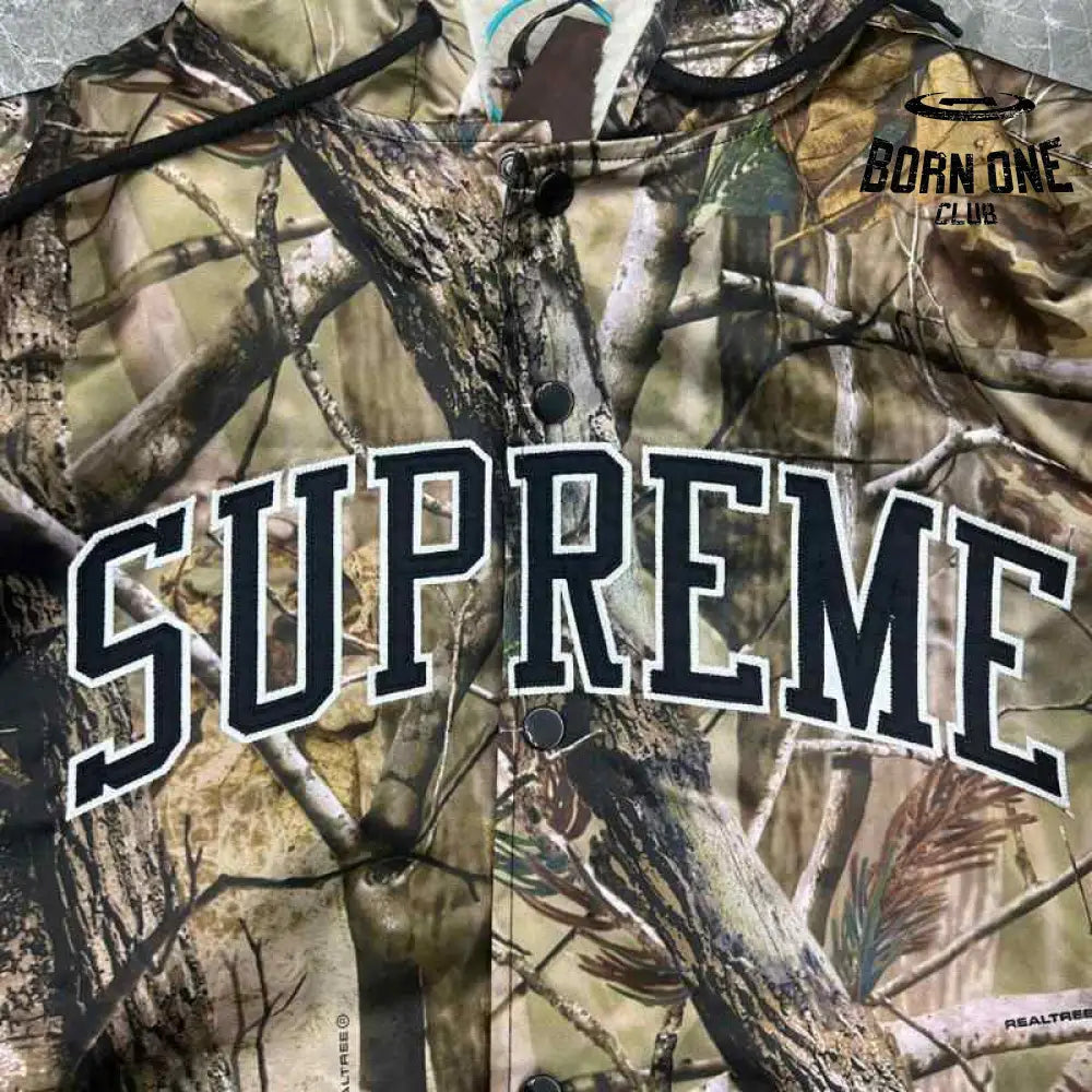 Jaqueta Supreme x Mitchell & Ness Varsity Satin AP Camo